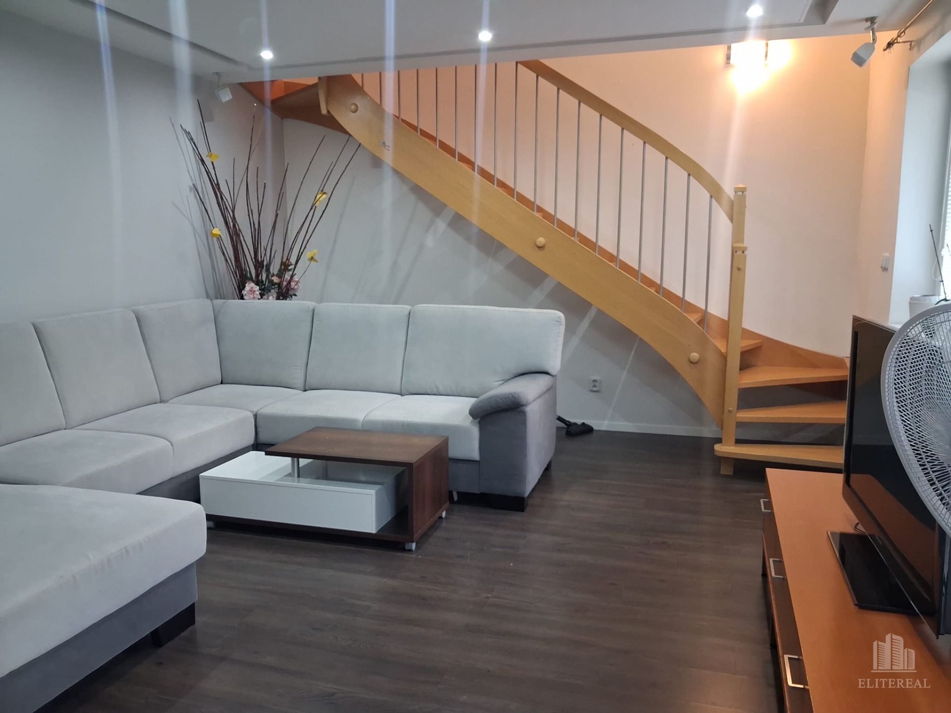 Rent Three bedroom apartment, Three bedroom apartment, Kvetná, Bratisl