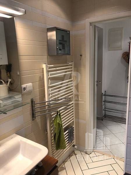 Rent Three bedroom apartment, Three bedroom apartment, Kvetná, Bratisl