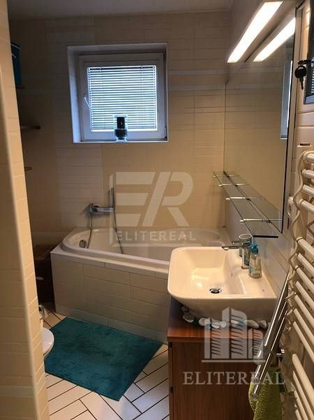 Rent Three bedroom apartment, Three bedroom apartment, Kvetná, Bratisl