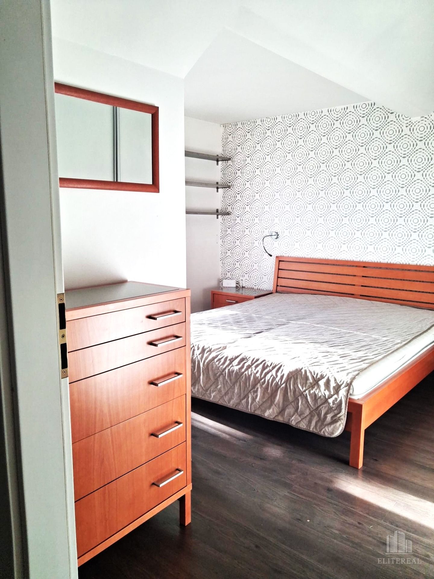Rent Three bedroom apartment, Three bedroom apartment, Kvetná, Bratisl