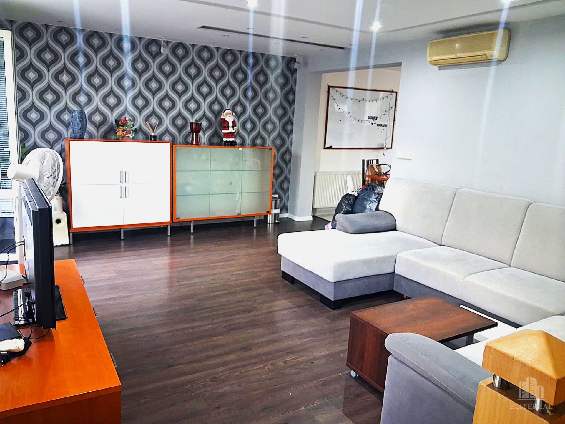 Rent Three bedroom apartment, Three bedroom apartment, Kvetná, Bratisl